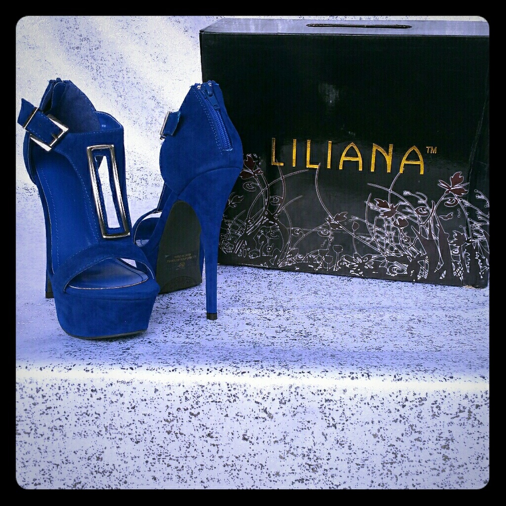 New Liliana Blue Heels
